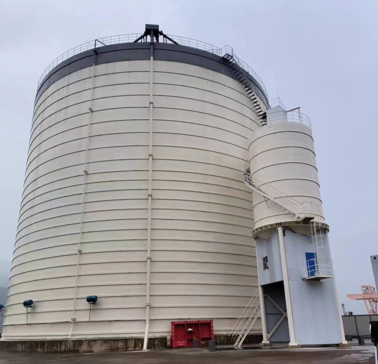 巴州10万吨水泥钢板库